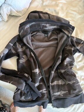 Athleta Camouflage Zip-Up Hoodie Jacket - Gray Camo
